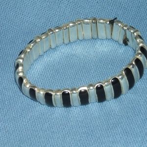Silver Chunky Black Bar stretch bracelet